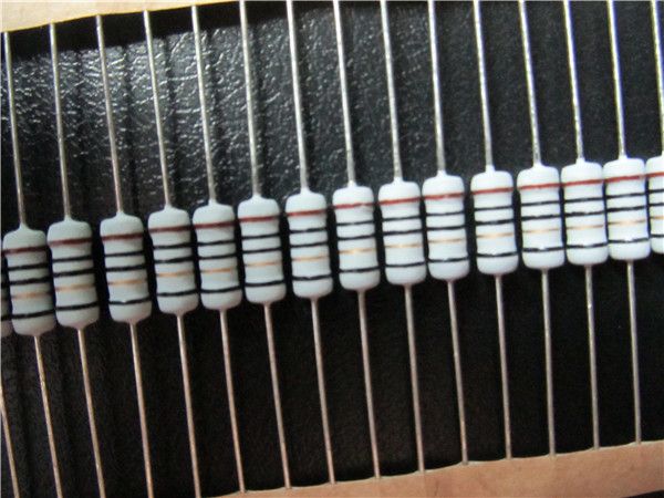 包管丝电阻器  2WS 10R   IMG_0959