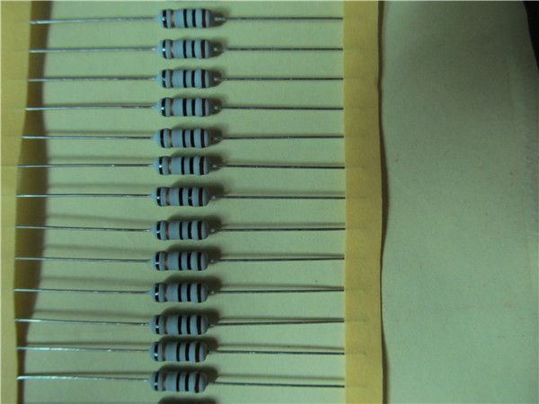 包管丝电阻器 1W   10R  IMG_0955